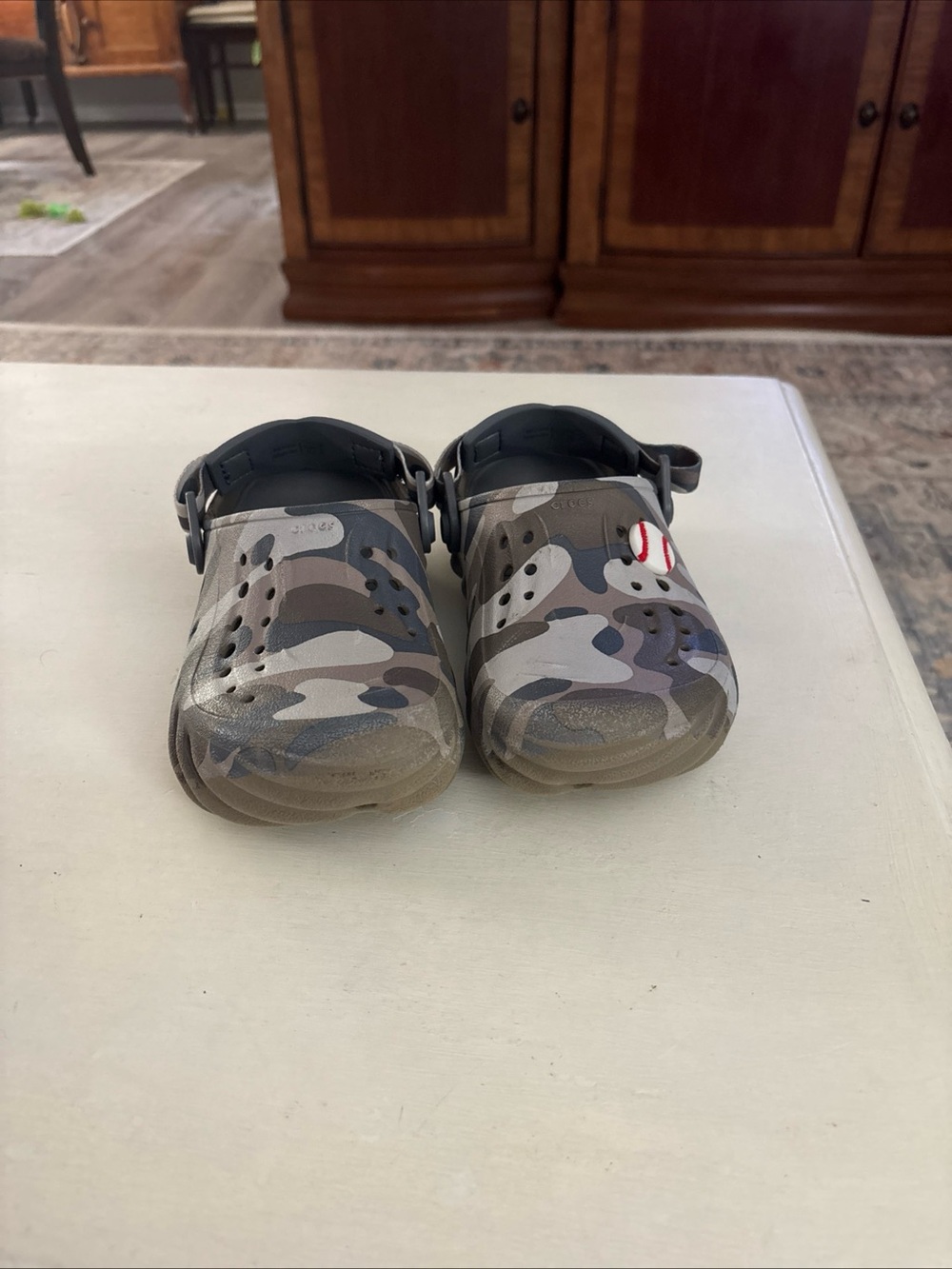 Crocs Echo Duck Camo Clog Shoes in Camouflage Green - Lightweight Comfort J3